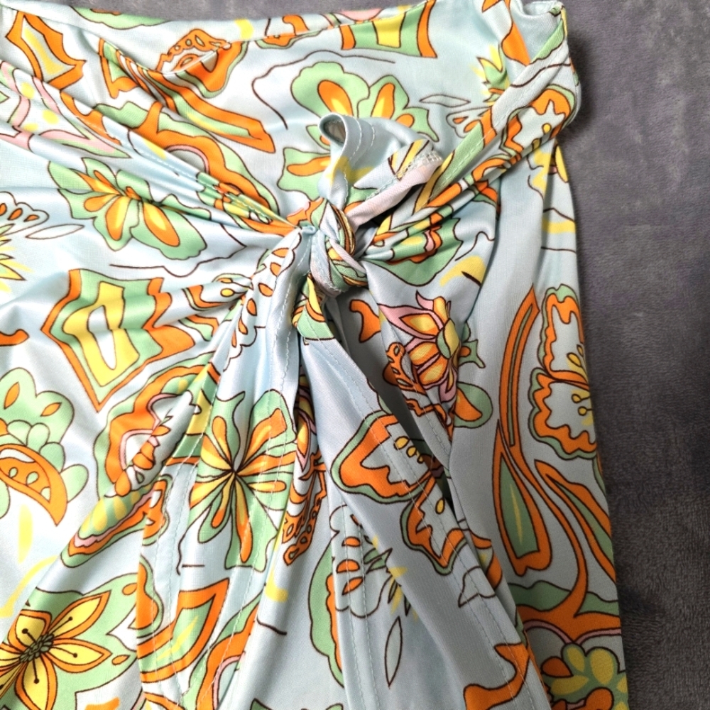 2/$30 Zaful Powder Baby Blue Floral Print Womens Wrap Midi Skirt Size 6 - Picture 6 of 12